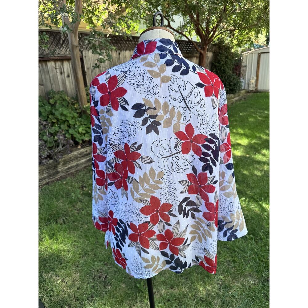 Alfred Dunner Women's Blouse 16P Petite Floral Button Front Swiss Dot Sheer - Picture 3 of 7